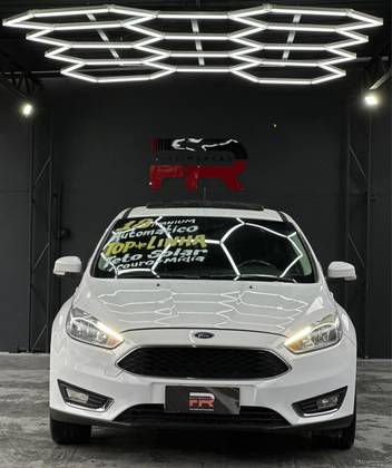 FORD FOCUS 2.0 TITANIUM 16V FLEX 4P POWERSHIFT FORD FOCUS 2.0 TITANIUM 16V FLEX 4P POWERSHIFT